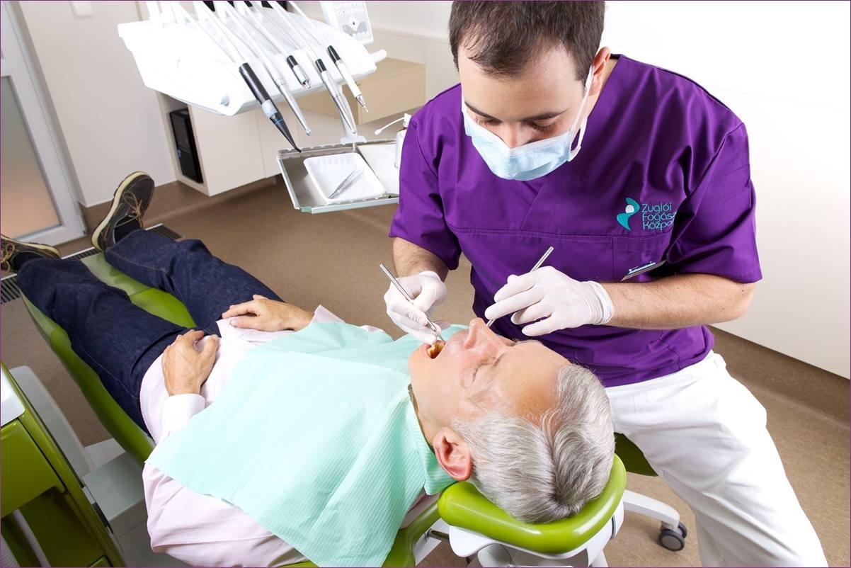 Hogyan kezeli a fogorvos a fogínysorvadást? - GoldenDent