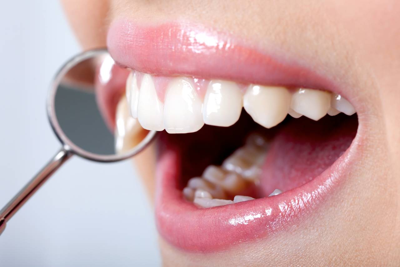 A rossz szájszag, kellemetlen lehelet okozói és kezelése, Dentys fogászat