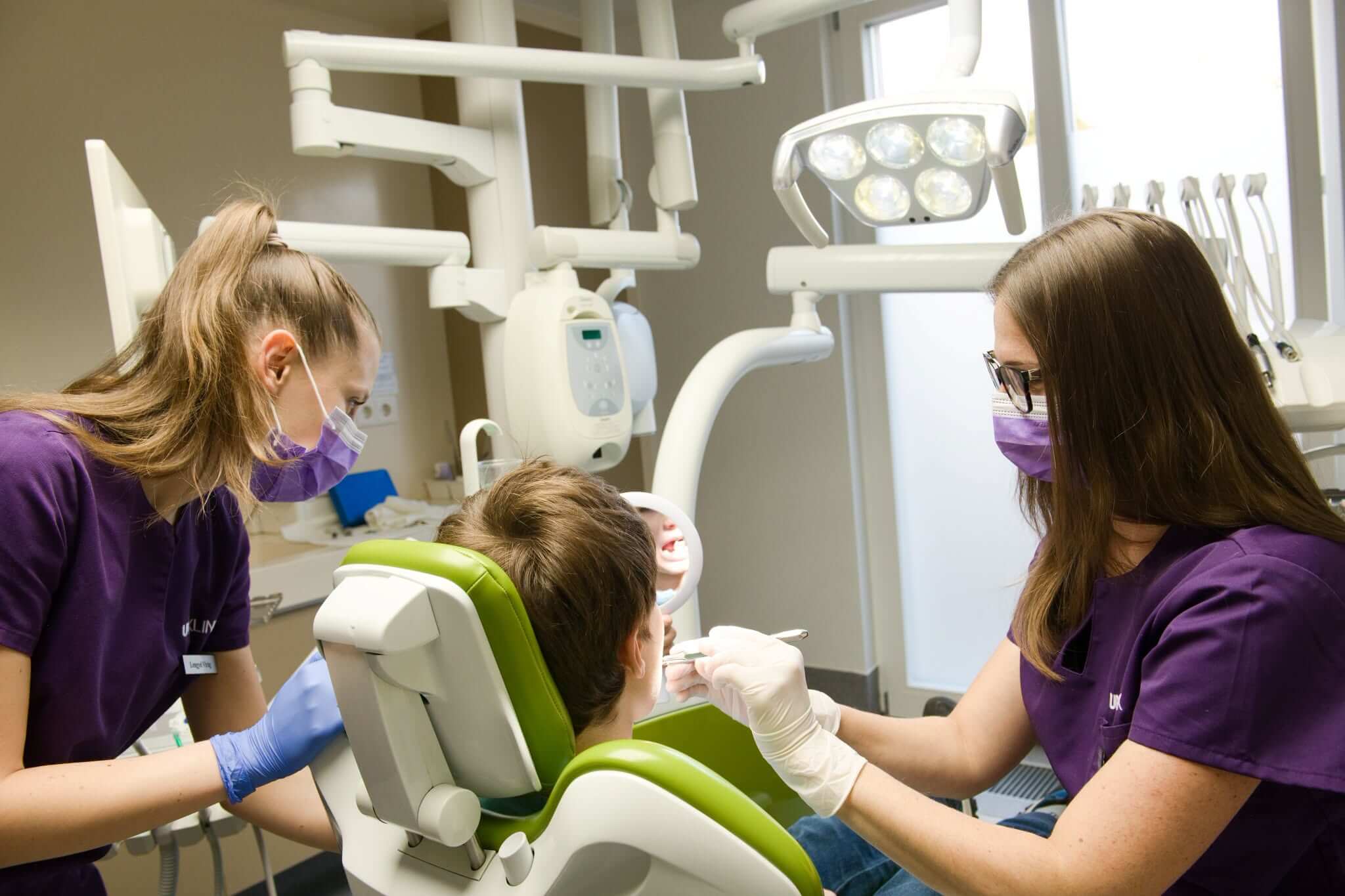tejfog problémák kezelése az Uniklinik gyermekfogászaton